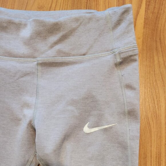 Women’s Nike Running size M Gray Dri-Fit Cropped Capri Leggings Zip Back Pocket - Picture 2 of 11